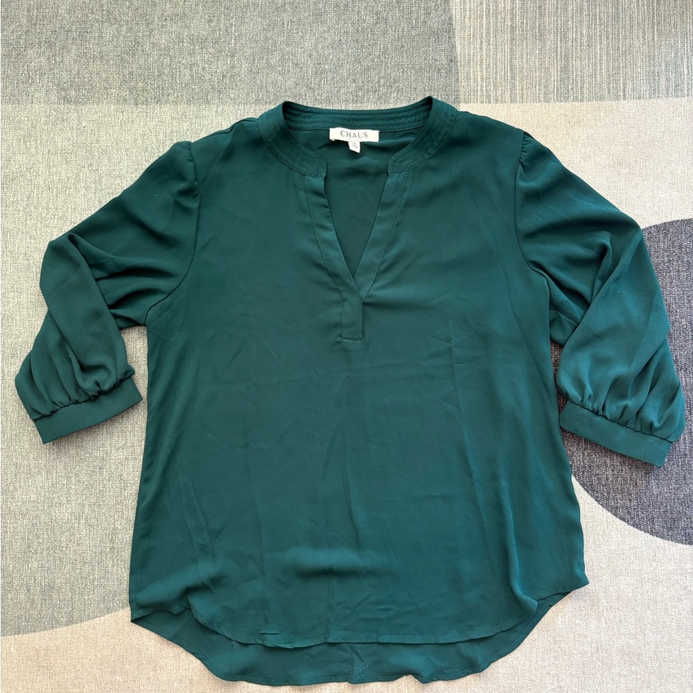 Chaus Green Relaxed Buttoned Blouse with Mandarin Collar